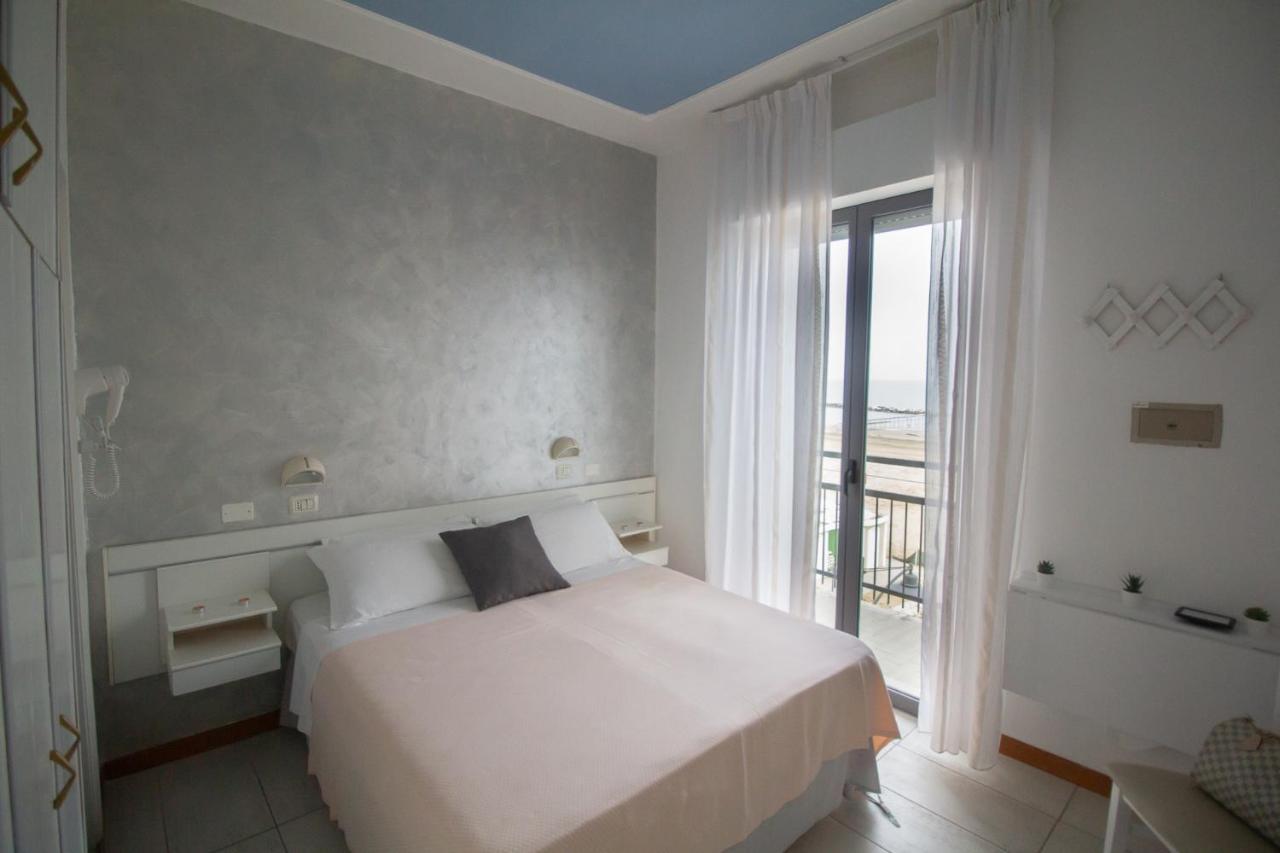 Hotel Morri 벨레지아아지마리나 외부 사진