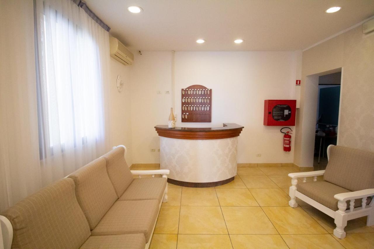 Hotel Morri 벨레지아아지마리나 외부 사진
